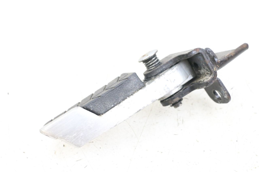 photo de ACHTERSTE RECHTER VOETSTEUN DAELIM S3 125 (2010 - 2017) - Technische close-up