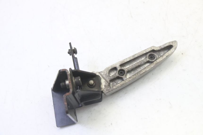 photo de ACHTERSTE RECHTER VOETSTEUN PEUGEOT SATELIS 125 (2010 - 2012) - Bevestigingspunten