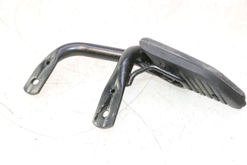 photo de RECHTER ACHTERVOETSTEUN HONDA SH 125 (2001 - 2003) - Andere kijkhoek