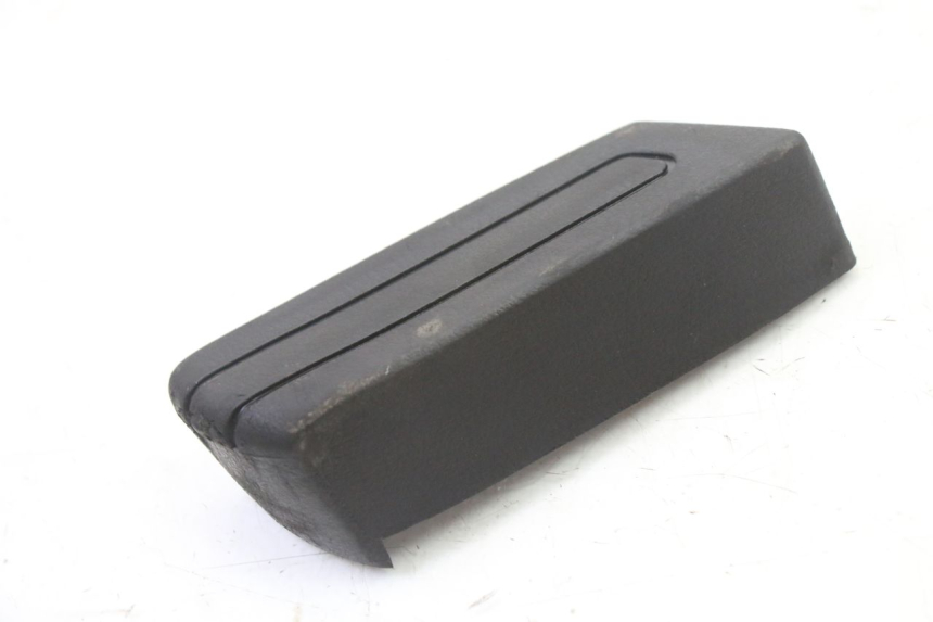 photo de ACHTERSTE RECHTER VOETSTEUN PIAGGIO SUPER LX 125 (2000 - 2003) - Zoom op gebruiksstaat