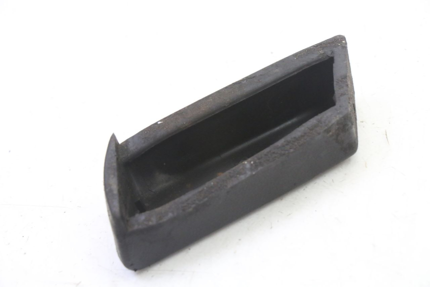 photo de ACHTERSTE RECHTER VOETSTEUN PIAGGIO SUPER LX 125 (2000 - 2003) - Technische close-up