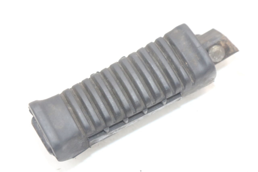 photo de ACHTERSTE RECHTER VOETSTEUN SUZUKI GS F 500 (2004 - 2007) - Zoom op gebruiksstaat