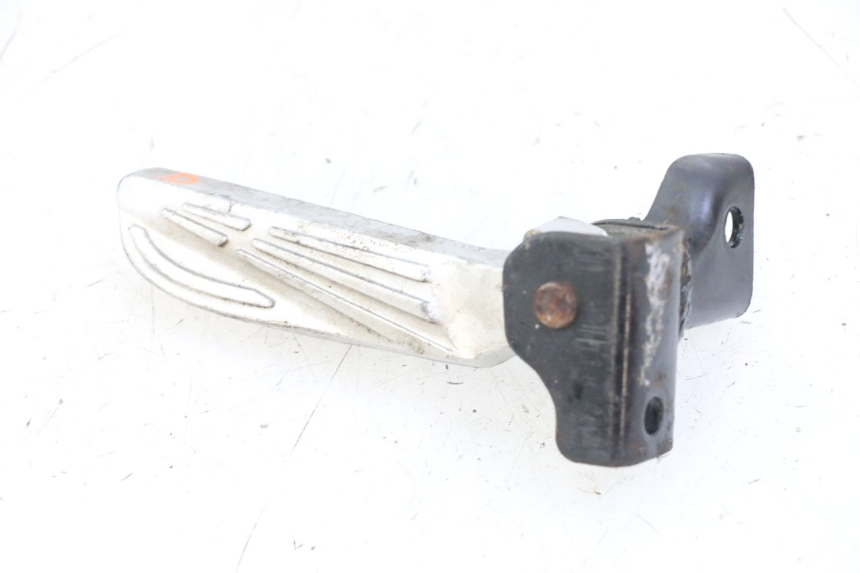 photo de ACHTERSTE RECHTER VOETSTEUN PEUGEOT TWEET PRO CARGO 50 (2018 - 2022) - Staat van het oppervlak