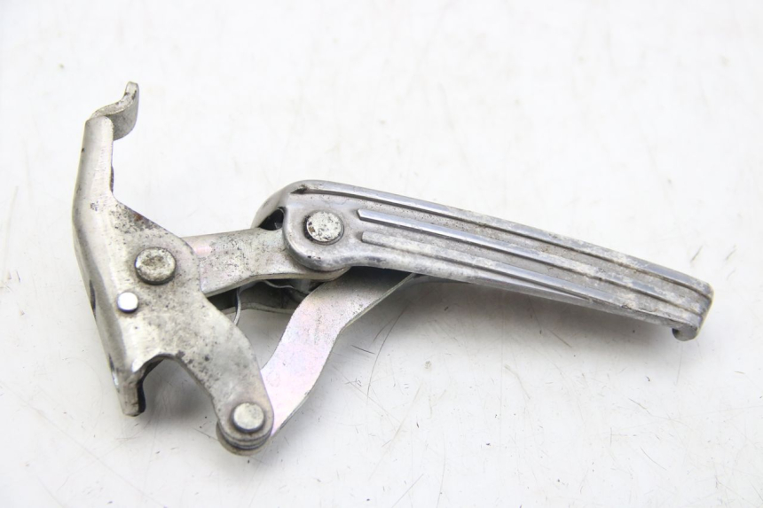 photo de ACHTERSTE RECHTER VOETSTEUN PIAGGIO VESPA GTS SUPER IE 125 (2009 - 2016) - Hoofdaanzicht