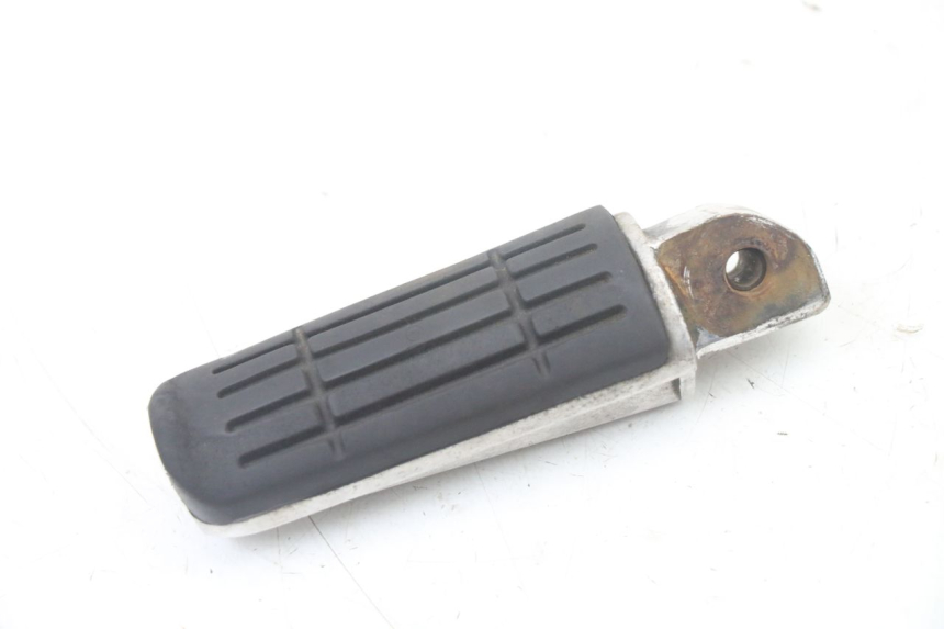 photo de ACHTERSTE RECHTER VOETSTEUN YAMAHA FZS FAZER 600 (2001 - 2003) - Zoom op gebruiksstaat