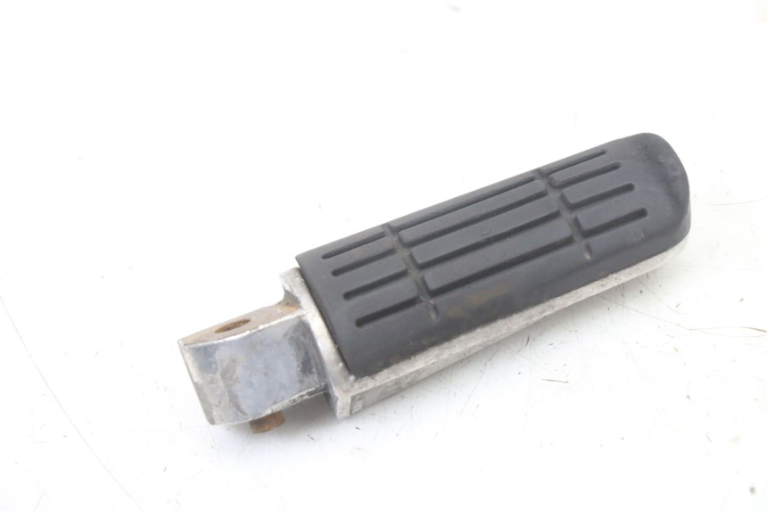 photo de ACHTERSTE RECHTER VOETSTEUN YAMAHA FZS FAZER 600 (2001 - 2003) - Andere kijkhoek