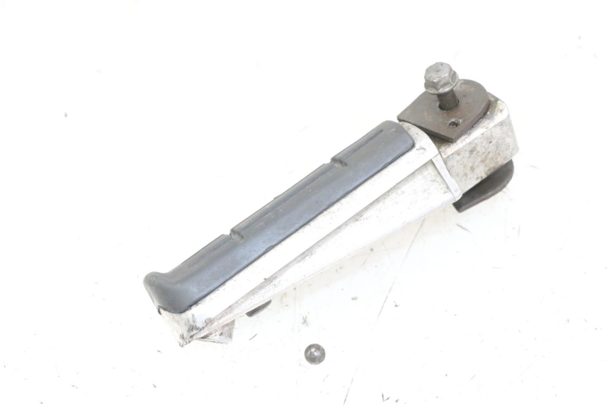 photo de ACHTERSTE RECHTER VOETSTEUN YAMAHA FZS FAZER 600 (2001 - 2003) - Andere kijkhoek