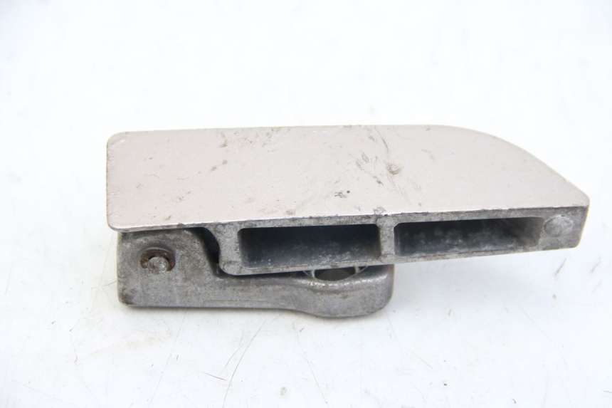 photo de ACHTERSTE LINKER VOETSTEUN ECCITY ARTELEC 670 1 (2013 - 2017) - Detail van het onderdeel