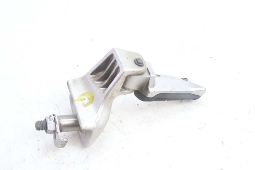 photo de ACHTERSTE LINKER VOETSTEUN BMW C1 125 (2000 - 2003) - Staat van het oppervlak