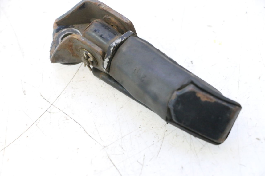 photo de LINKER ACHTERSTE VOETSTEUN HONDA CB TWO FIFTY 250 (1991 - 2002) - Overzicht