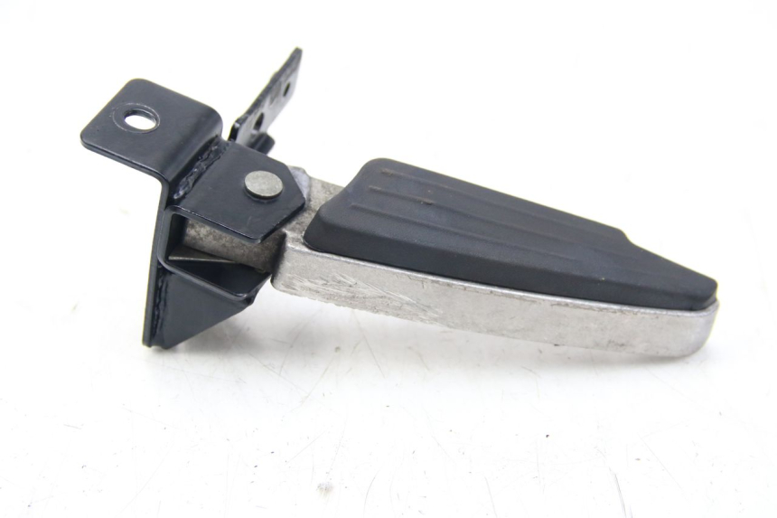 photo de ACHTERSTE LINKER VOETSTEUN PEUGEOT CITYSTAR AIR 125 (2014 - 2017) - Hoofdaanzicht