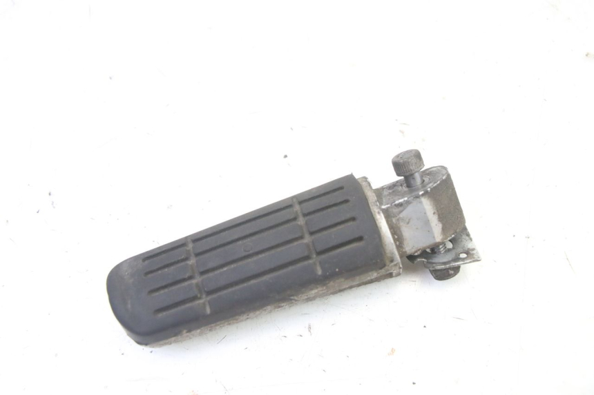 photo de ACHTERSTE LINKER VOETSTEUN YAMAHA FZ6 FAZER S2 600 (2007 - 2011) - Hoofdaanzicht