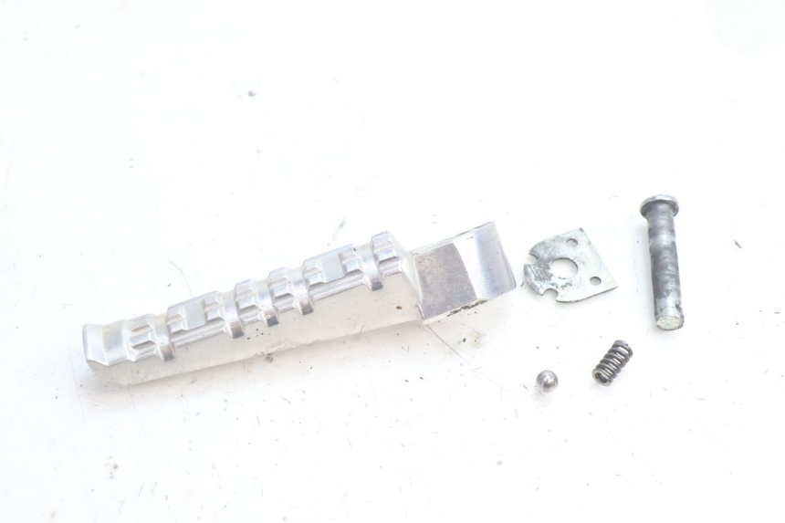 photo de LINKER ACHTERSTE VOETSTEUN YAMAHA FZ8 800 (2010 - 2016) - Hoofdaanzicht