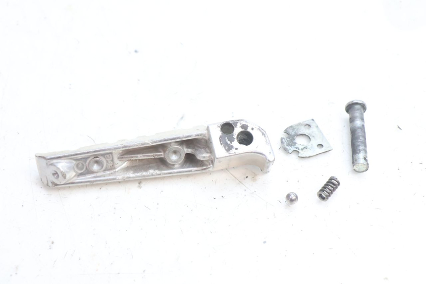 photo de LINKER ACHTERSTE VOETSTEUN YAMAHA FZ8 800 (2010 - 2016) - Technische close-up