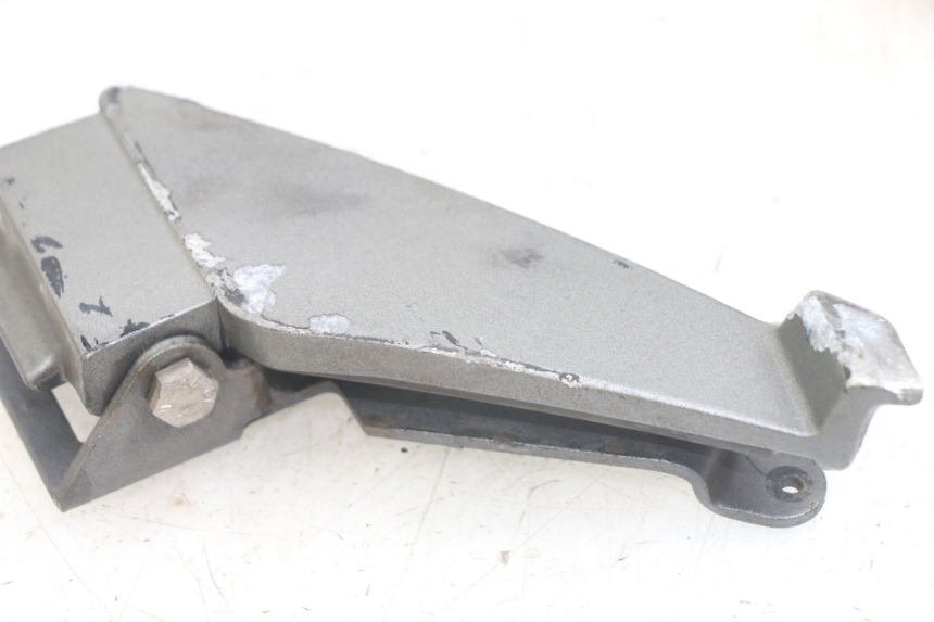 photo de ACHTERSTE LINKER VOETSTEUN PEUGEOT GEOPOLIS RS 125 (2007 - 2009) - Detail van het onderdeel