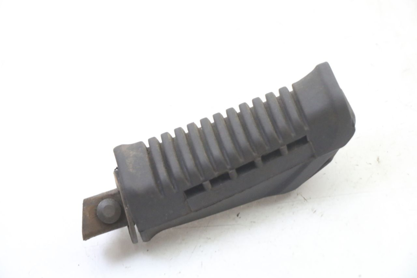 photo de ACHTERSTE LINKER VOETSTEUN SUZUKI GS GSE 500 (2001 - 2003) - Zoom op gebruiksstaat