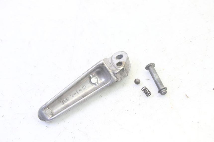 photo de ACHTERSTE LINKER VOETSTEUN SUZUKI GSF N BANDIT 600 (1996 - 1999) - Zoom op gebruiksstaat