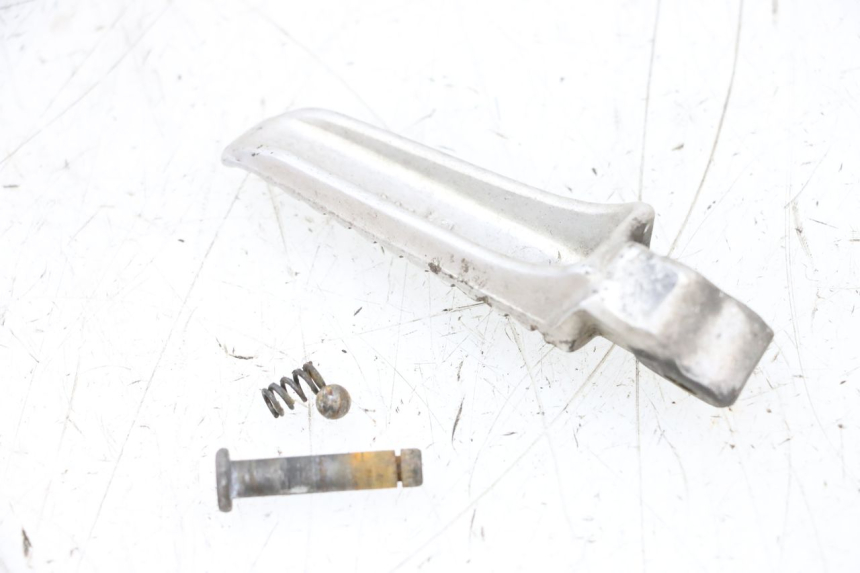 photo de ACHTERSTE LINKER VOETSTEUN SUZUKI GSXR GSX-R 1000 (2003 - 2004) - Andere kijkhoek