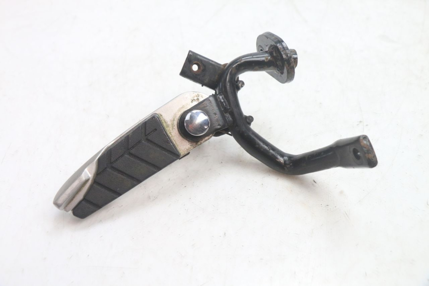 photo de ACHTERSTE LINKER VOETSTEUN SYM GTS EVO 125 (2009 - 2013) - Hoofdaanzicht