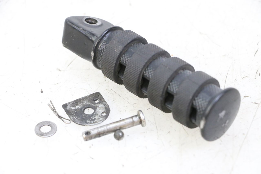 photo de ACHTERSTE LINKER VOETSTEUN KEEWAY K-LIGHT KLIGHT 125 (2018 - 2025) - Hoofdaanzicht