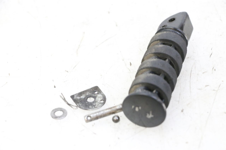 photo de ACHTERSTE LINKER VOETSTEUN KEEWAY K-LIGHT KLIGHT 125 (2018 - 2025) - Andere kijkhoek