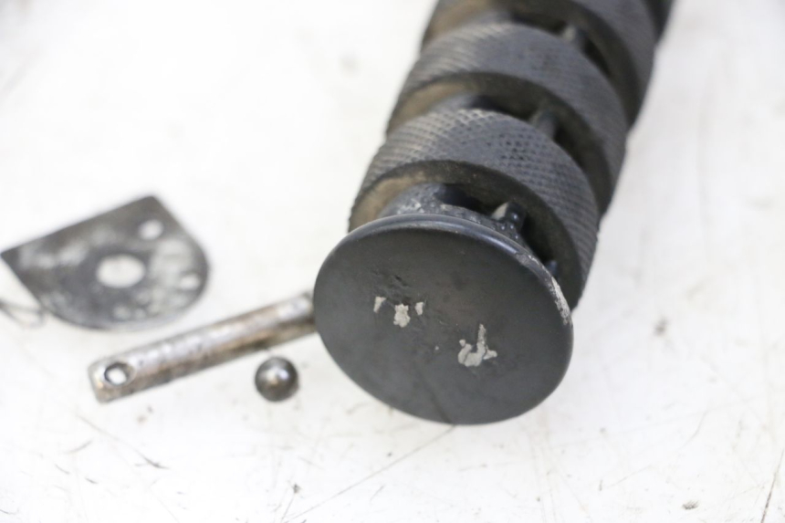 photo de ACHTERSTE LINKER VOETSTEUN KEEWAY K-LIGHT KLIGHT 125 (2018 - 2025) - Technische close-up