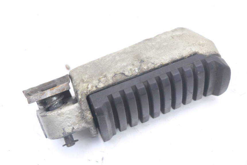 photo de ACHTERSTE LINKER VOETSTEUN KAWASAKI GTR 1000 (1994 - 2004) - Andere kijkhoek