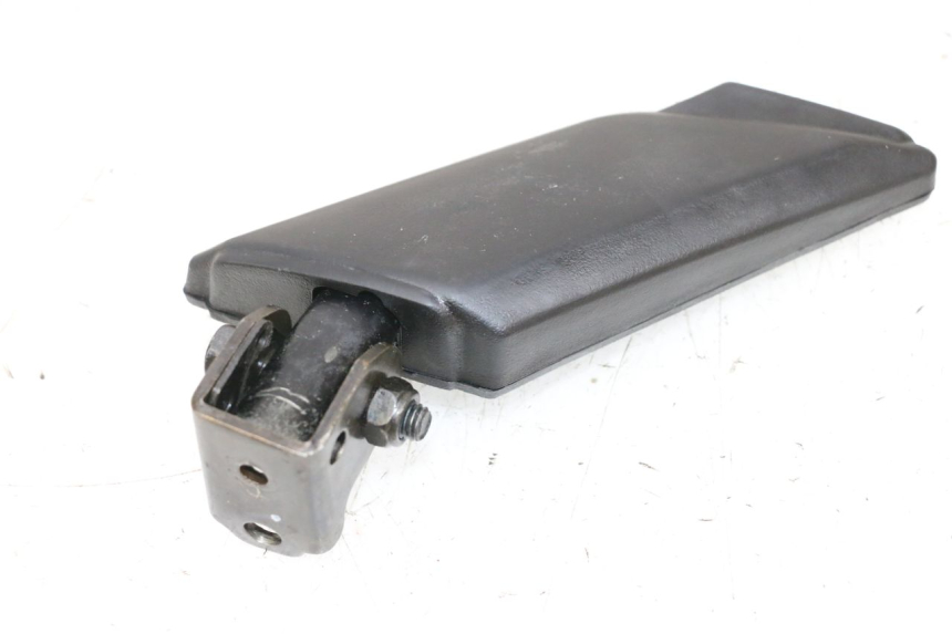 photo de ACHTERSTE LINKER VOETSTEUN PEUGEOT KISBEE 2T 50 (2010 - 2017) - Technische close-up