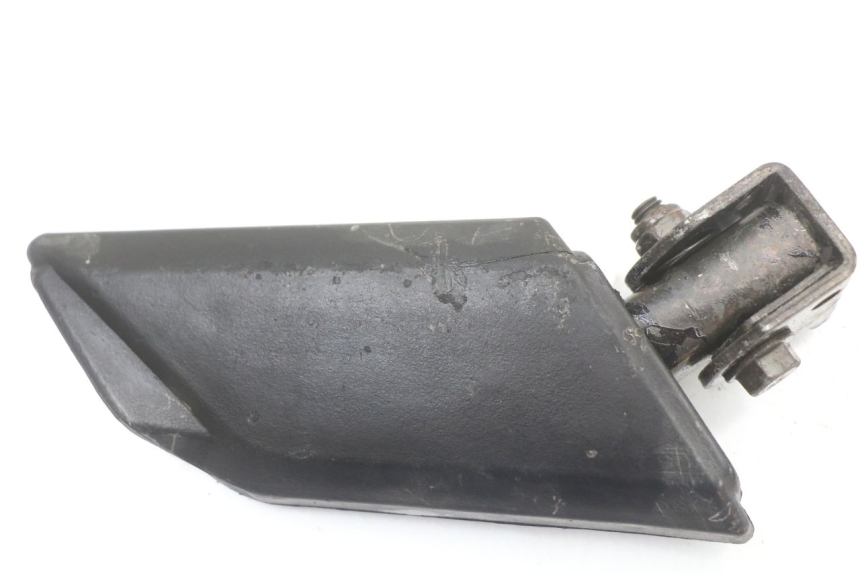 photo de ACHTERSTE LINKER VOETSTEUN PEUGEOT KISBEE 4T 50 (2010 - 2017) - Zoom op gebruiksstaat