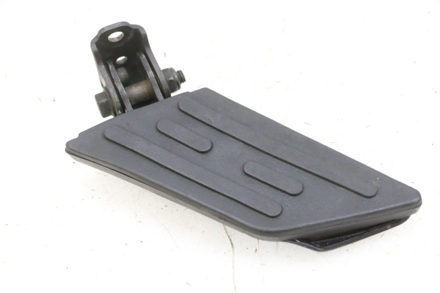 photo de ACHTERSTE LINKER VOETSTEUN PEUGEOT KISBEE 4T 50 (2010 - 2017) - Hoofdaanzicht