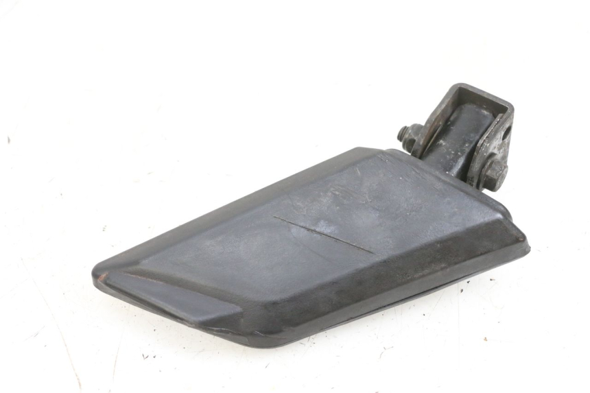 photo de ACHTERSTE LINKER VOETSTEUN PEUGEOT KISBEE 4T 50 (2010 - 2017) - Zoom op gebruiksstaat