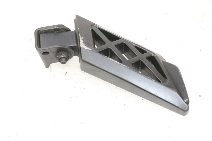 photo de ACHTERSTE LINKER VOETSTEUN PEUGEOT KISBEE 4T 50 (2018 - 2022) - Andere kijkhoek