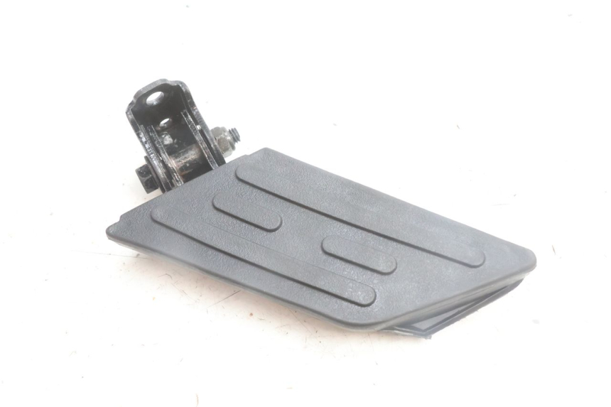 photo de ACHTERSTE LINKER VOETSTEUN PEUGEOT KISBEE 4T 50 (2010 - 2017) - Hoofdaanzicht
