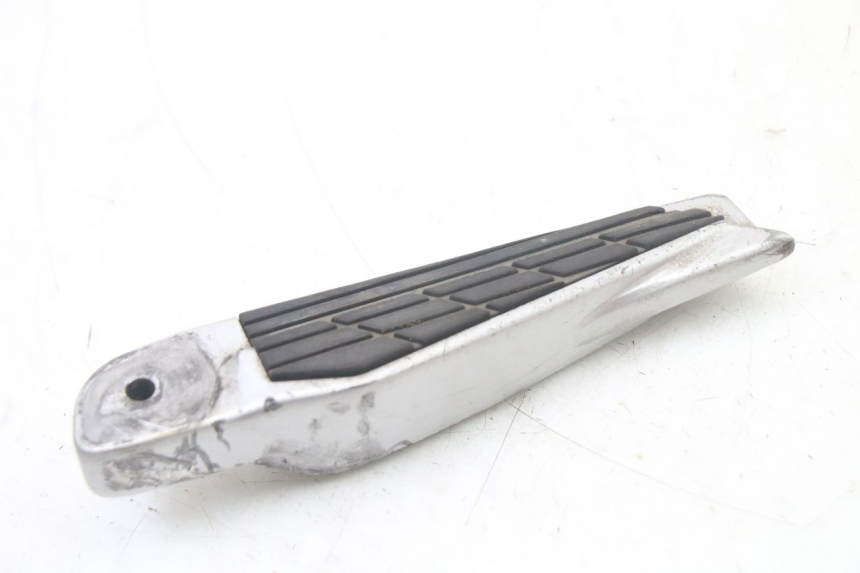 photo de ACHTERSTE LINKER VOETSTEUN KYMCO XCITING 500 (2007 - 2010) - Detail van het onderdeel