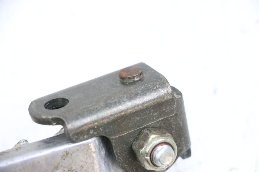 photo de ACHTERSTE LINKER VOETSTEUN PEUGEOT LUDIX 50 (2005 - 2007) - Zoom op gebruiksstaat