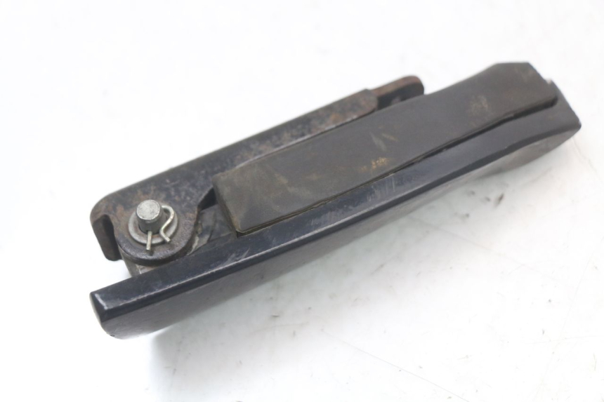 photo de ACHTERSTE LINKER VOETSTEUN PIAGGIO MP3 HPE 350 (2018 - 2020) - Bevestigingspunten