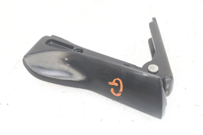 photo de ACHTERSTE LINKER VOETSTEUN PIAGGIO MP3 HPE 300 (2019 - 2026) - Zoom op gebruiksstaat