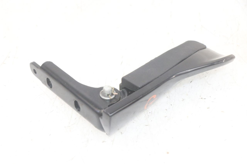 photo de ACHTERSTE LINKER VOETSTEUN PIAGGIO MP3 HPE 300 (2019 - 2026) - Staat van het oppervlak