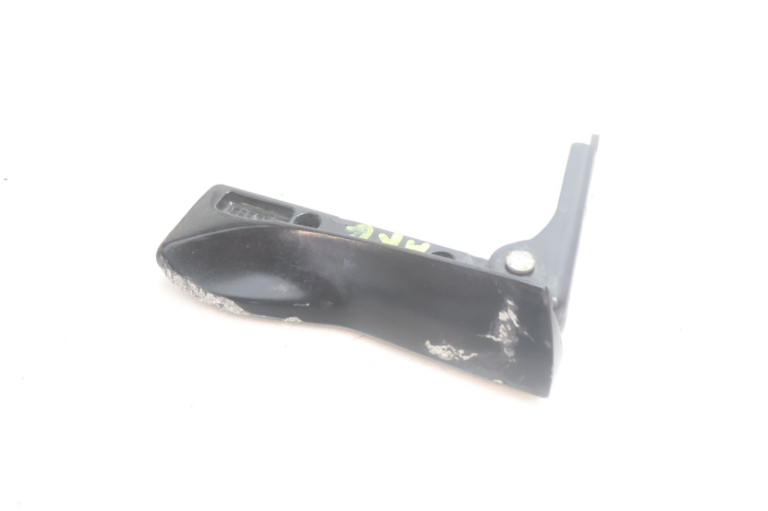 photo de LINKER ACHTERSTE VOETSTEUN PIAGGIO MP3 HPE 530 (2022 - 2026) - Hoofdaanzicht