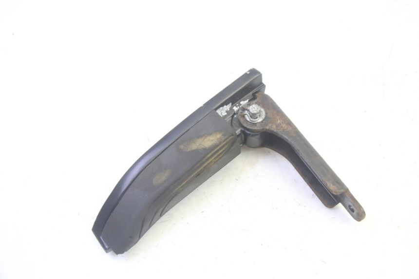 photo de ACHTERSTE LINKER VOETSTEUN PIAGGIO MP3 500 (2016 - 2018) - Detail van het onderdeel