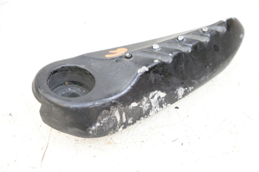 photo de ACHTERSTE LINKER VOETSTEUN YAMAHA NEO'S NEOS 2T 50 (2007 - 2017) - Zoom op gebruiksstaat