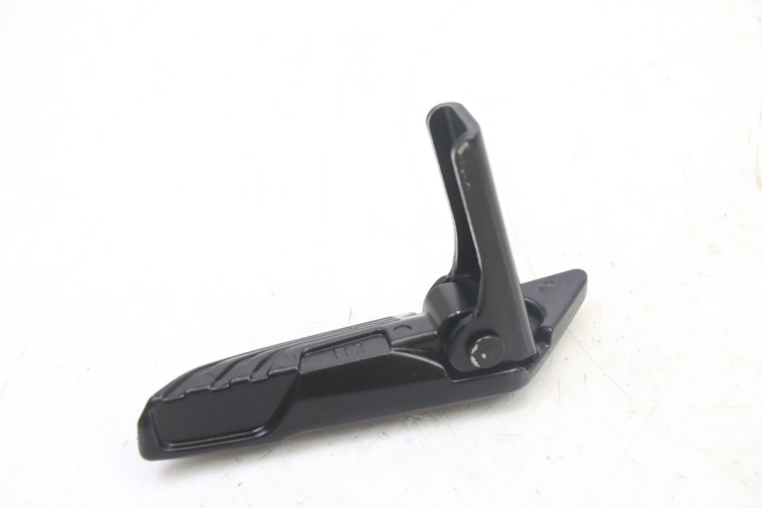 photo de ACHTERSTE LINKER VOETSTEUN PIAGGIO NEW TYPHOON 50 (2018 - 2021) - Detail van het onderdeel