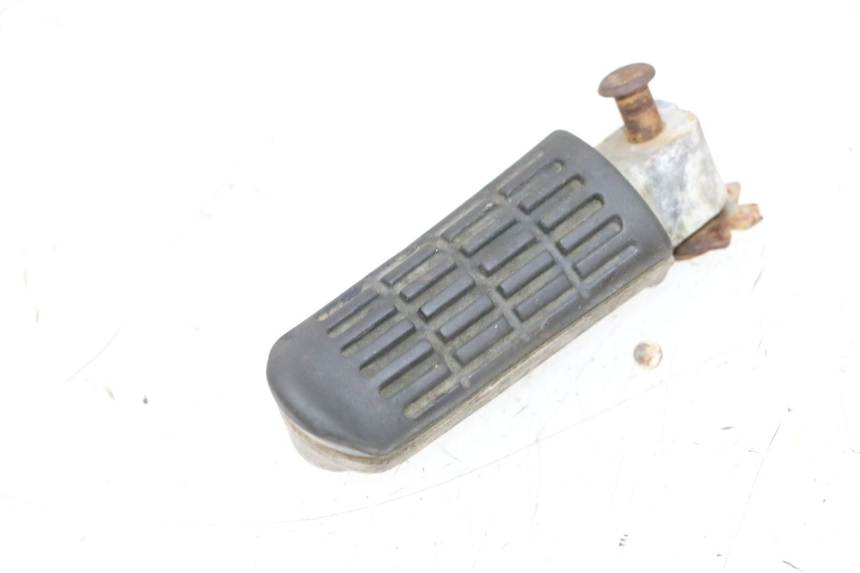 photo de ACHTERSTE LINKER VOETSTEUN HONDA NSR R 125 (1994 - 2003) - Hoofdaanzicht