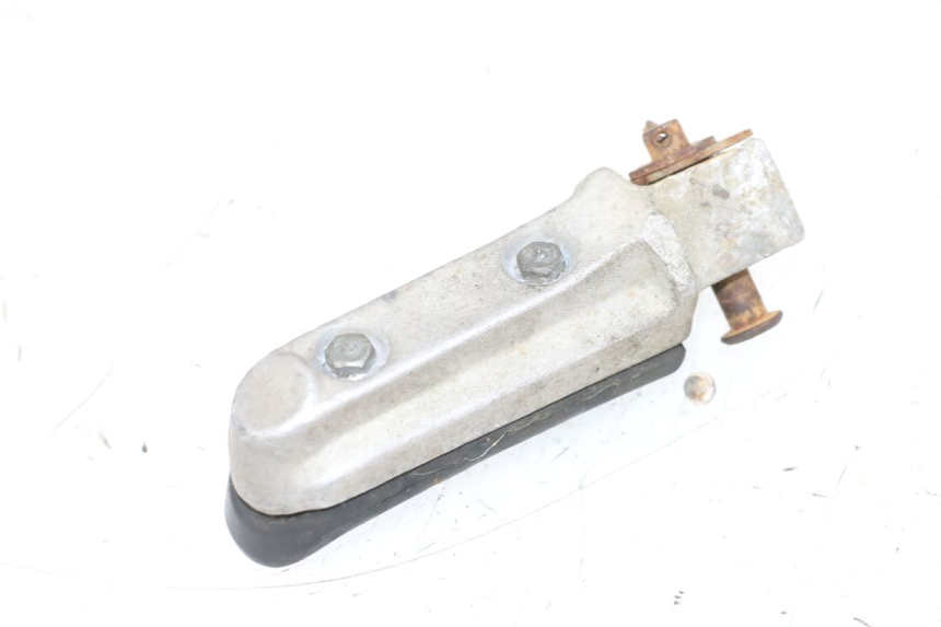 photo de ACHTERSTE LINKER VOETSTEUN HONDA NSR R 125 (1994 - 2003) - Zoom op gebruiksstaat