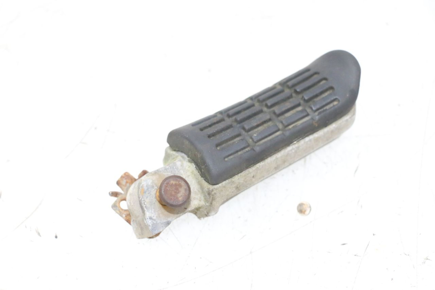 photo de ACHTERSTE LINKER VOETSTEUN HONDA NSR R 125 (1994 - 2003) - Technische close-up