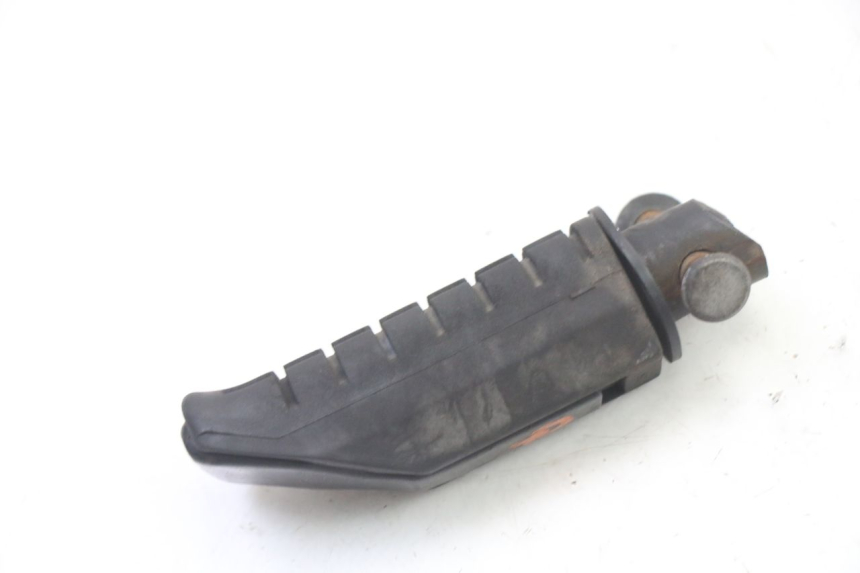 photo de ACHTERSTE LINKER VOETSTEUN HONDA NTV DEAUVILLE ABS 700 (2007 - 2016) - Detail van het onderdeel