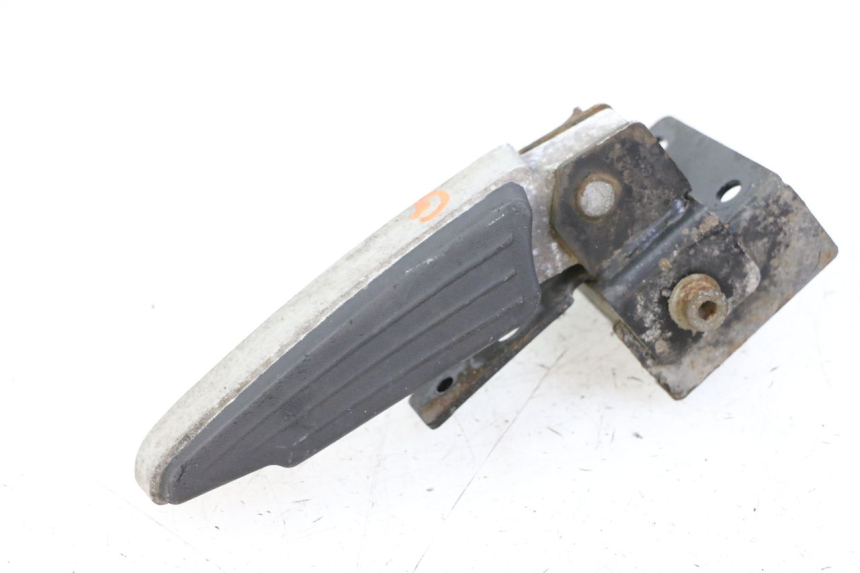 photo de ACHTERSTE LINKER VOETSTEUN PEUGEOT SATELIS 125 (2013 - 2018) - Hoofdaanzicht