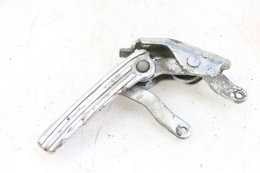 photo de ACHTERSTE LINKER VOETSTEUN PIAGGIO VESPA GRANTURISMO 200 (2004 - 2005) - Hoofdaanzicht