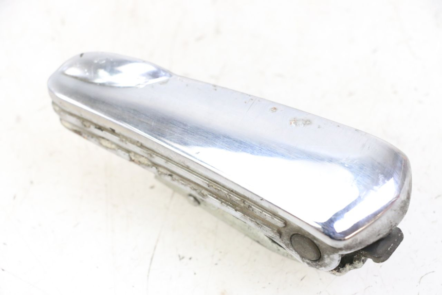 photo de ACHTERSTE LINKER VOETSTEUN PIAGGIO VESPA GRANTURISMO 200 (2004 - 2005) - Staat van het oppervlak