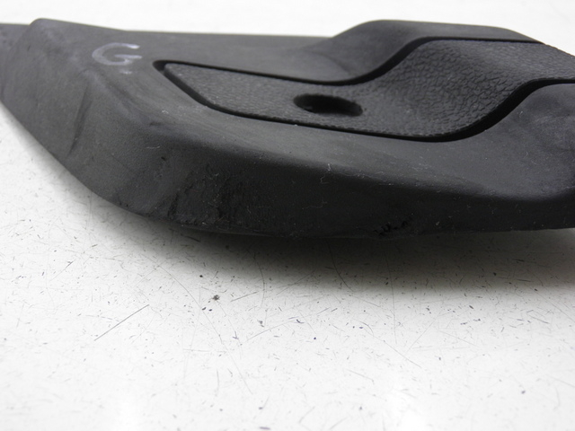 photo de ACHTERSTE LINKER VOETSTEUN PIAGGIO X9 EVOLUTION 125 (2003 - 2007) - Detail van het onderdeel